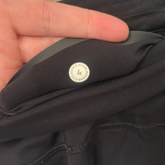 Lululemon Base Pace High-Rise Tight 25" in Black - Picture 6 of 7